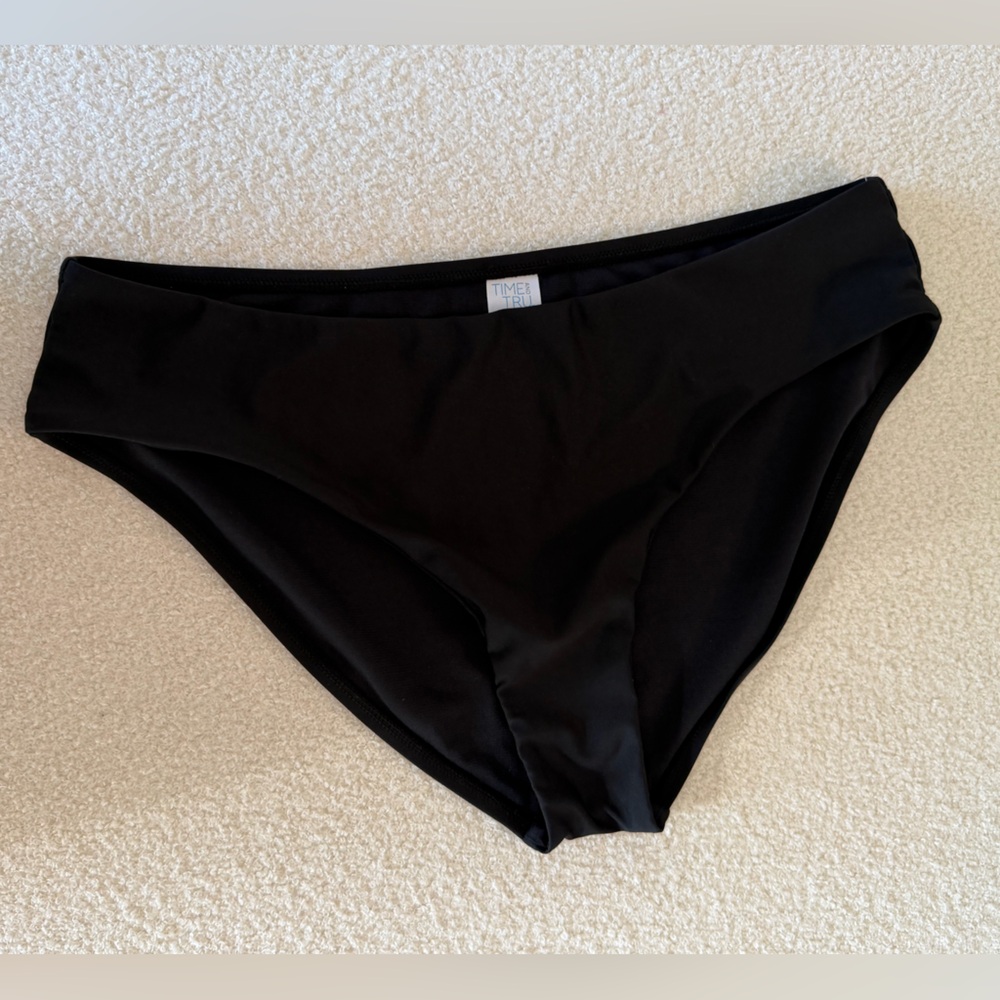 Black Bikini Bottom XL (16-18) NEVER WORN